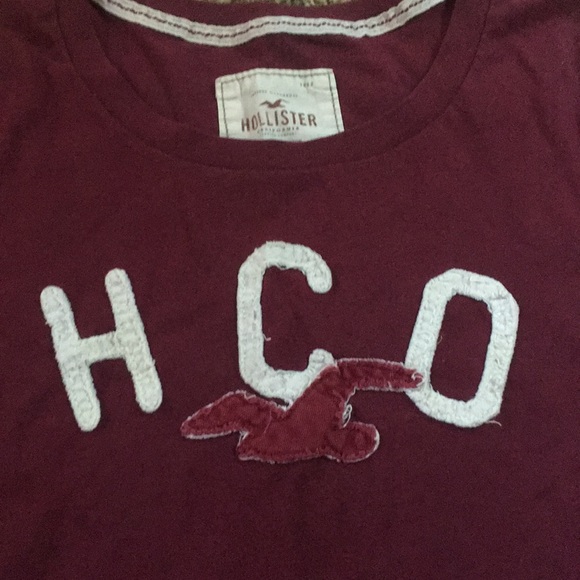 Hollister T-Shirt - Picture 2 of 2